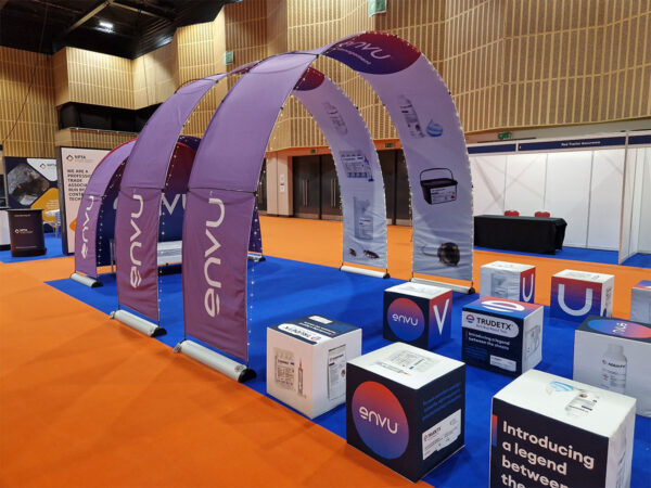 Envu PestTech - Bannerbow and Foam Cubes